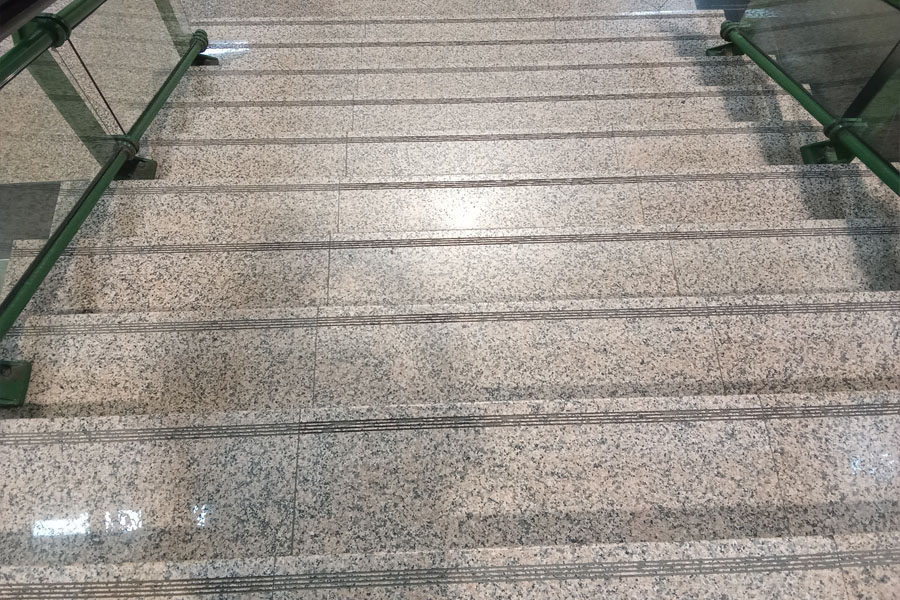 Термообработанные ступени из Камбулатовского гранита